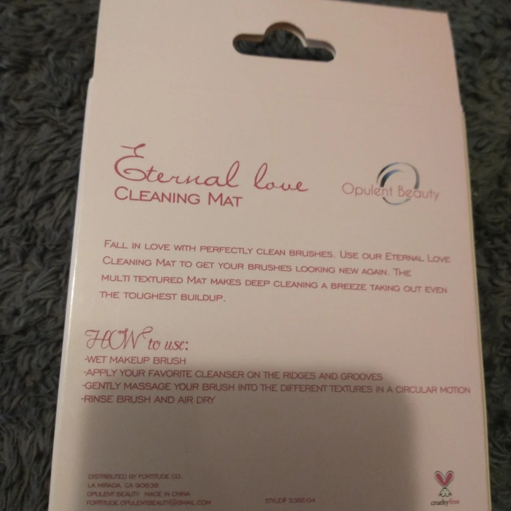 Beauty Bundle!!! - Picture 5 of 8